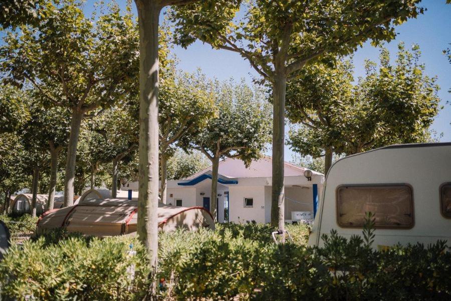 Camping Senia Riu Sant Pere Pescador Exterior foto
