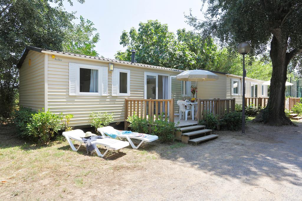 Camping Senia Riu Sant Pere Pescador Exterior foto