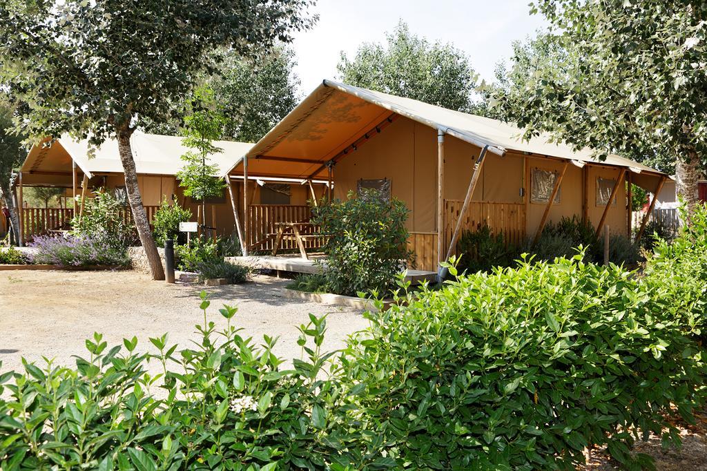 Camping Senia Riu Sant Pere Pescador Exterior foto