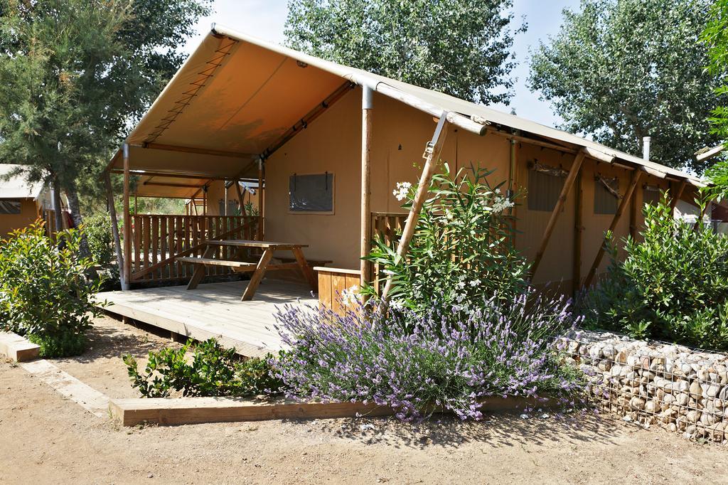 Camping Senia Riu Sant Pere Pescador Exterior foto