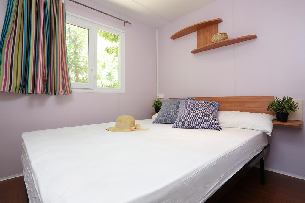 Camping Senia Riu Sant Pere Pescador Exterior foto