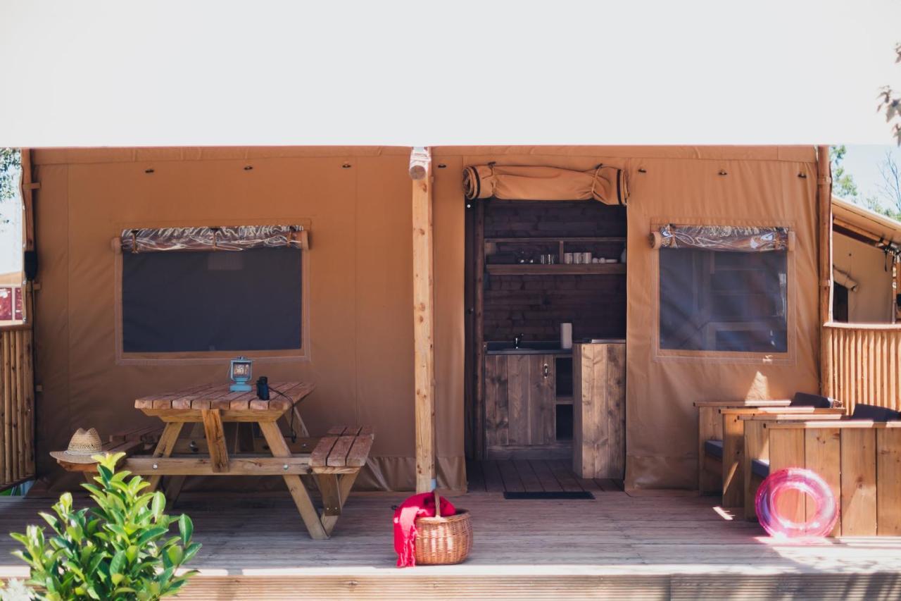 Camping Senia Riu Sant Pere Pescador Exterior foto