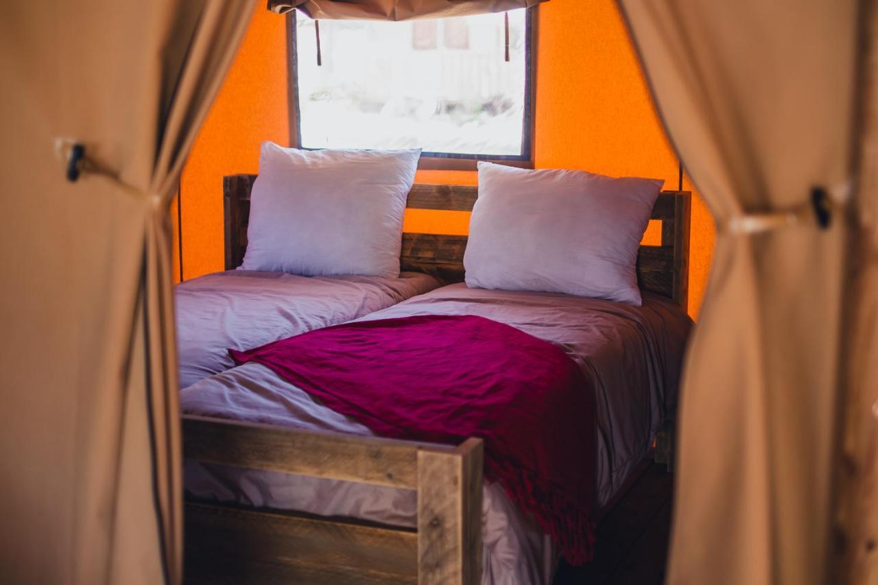Camping Senia Riu Sant Pere Pescador Exterior foto